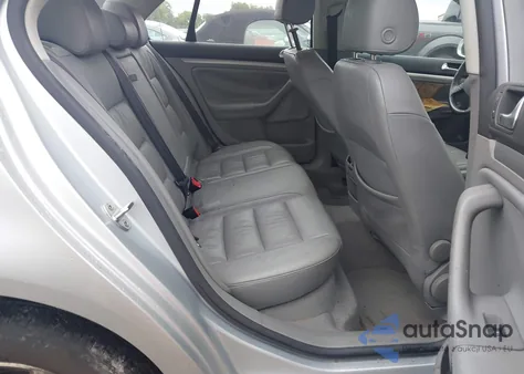 2006 Volkswagen Jetta 2.5 из США, поврежденный, VIN 3VWDF71K16M658857